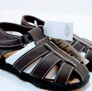 🌱 New Kids sandals shoes size 10 new brown